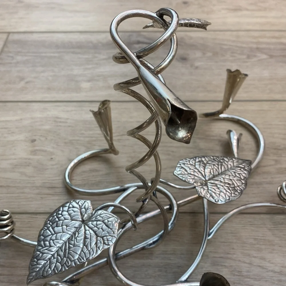 Art‎ Nouveau Lily Candle Holder